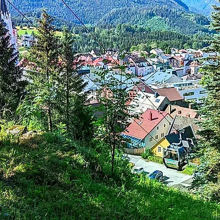 Hotell In Near Slopes 3*